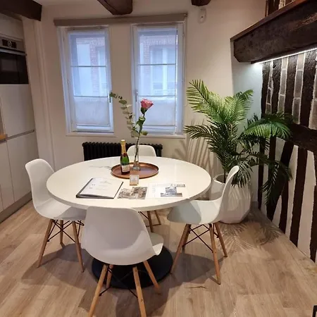 Ulysse - Charming Fisherman's House - Private Garage ! *